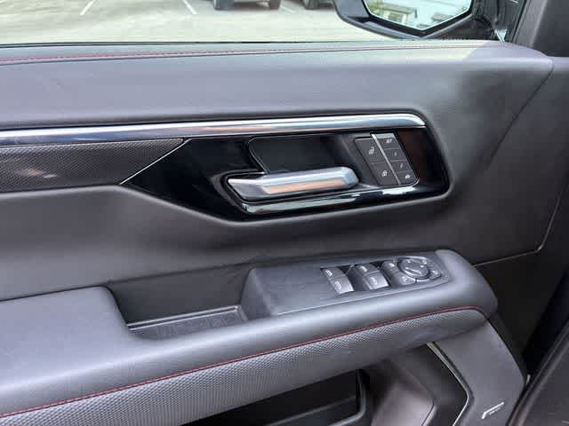 Thumbnail: 2025 Chevrolet Tahoe - 41