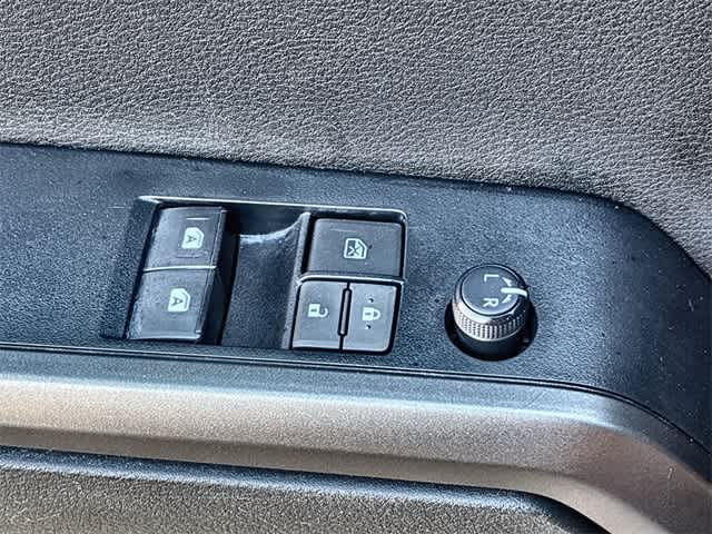 Thumbnail: 2023 Toyota Tacoma - 39