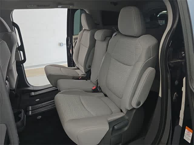 Thumbnail: 2023 Toyota Sienna - 20