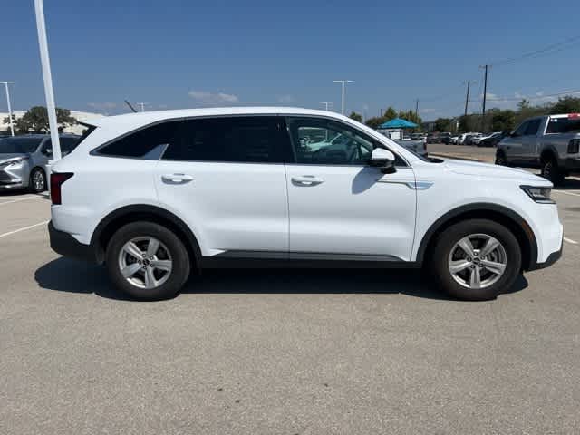 Thumbnail: 2023 Kia Sorento - 6