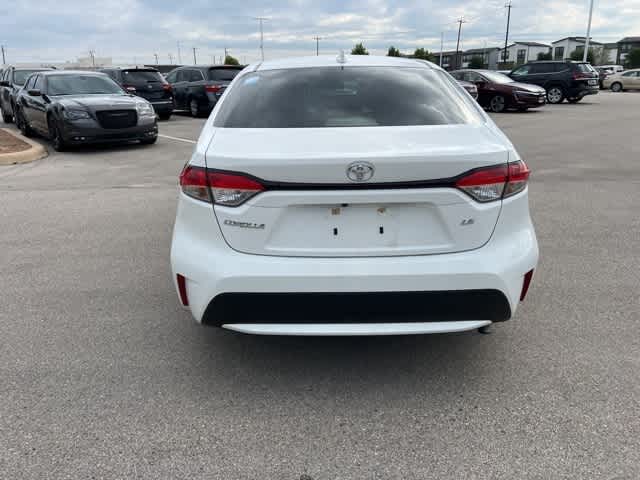 Thumbnail: 2021 Toyota Corolla - 4