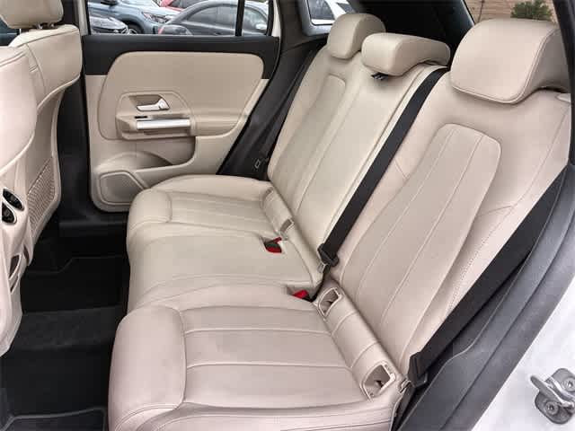 Thumbnail: 2023 Mercedes-Benz GLA - 21