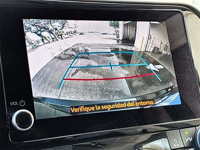 Thumbnail: 2023 Toyota Highlander - 32