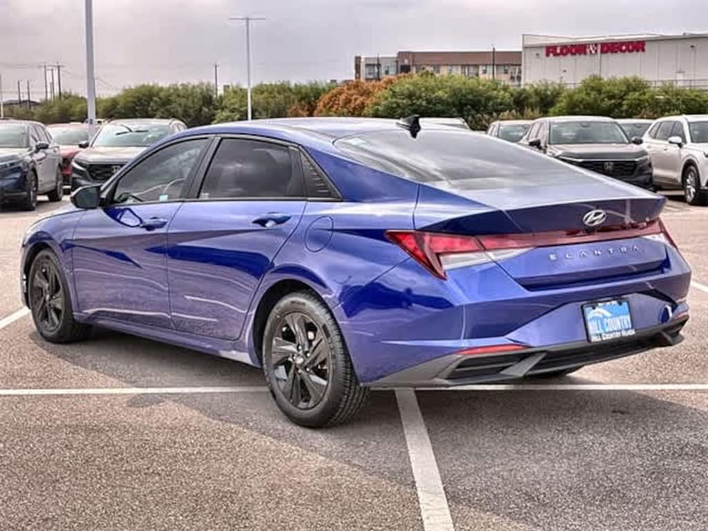 Used 2021 Hyundai Elantra SEL Sedan