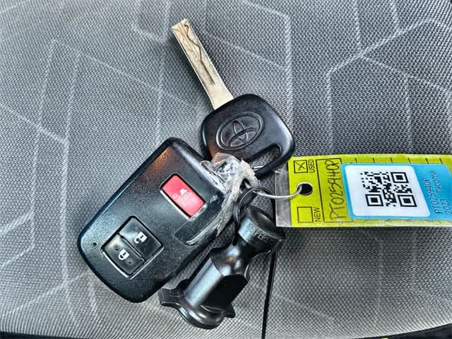 Thumbnail: 2023 Toyota Tacoma - 37