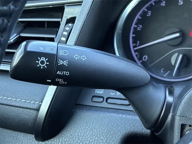 Thumbnail: 2019 Toyota Camry - 27