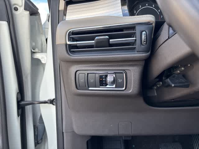 Thumbnail: 2021 Lincoln Corsair - 10