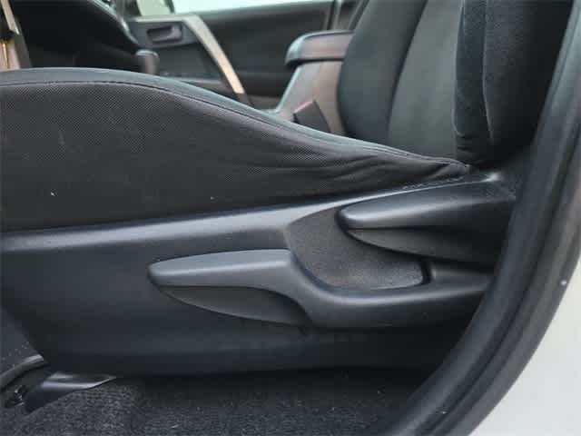 Thumbnail: 2017 Toyota RAV4 - 18