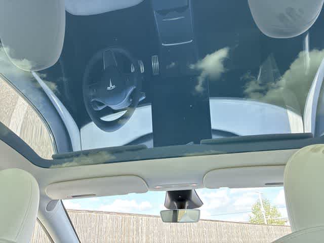 Thumbnail: 2023 Tesla Model Y - 23