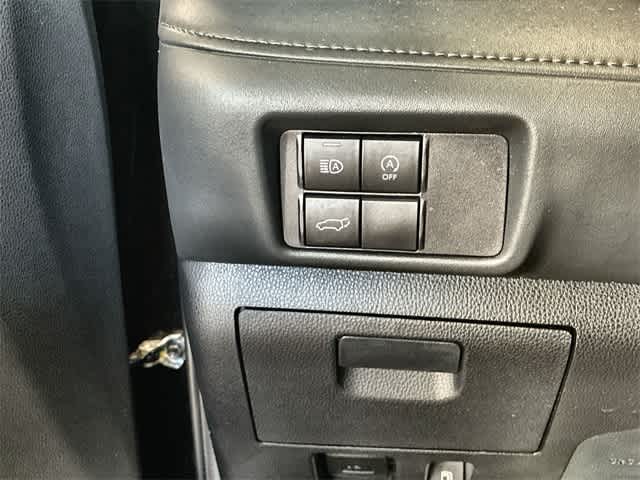 Thumbnail: 2023 Toyota Highlander - 39