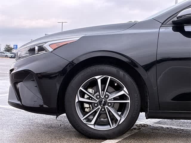 Thumbnail: 2023 Kia Forte - 14