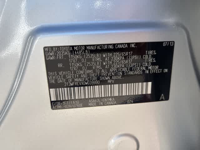 Thumbnail: 2013 Toyota RAV4 - 21