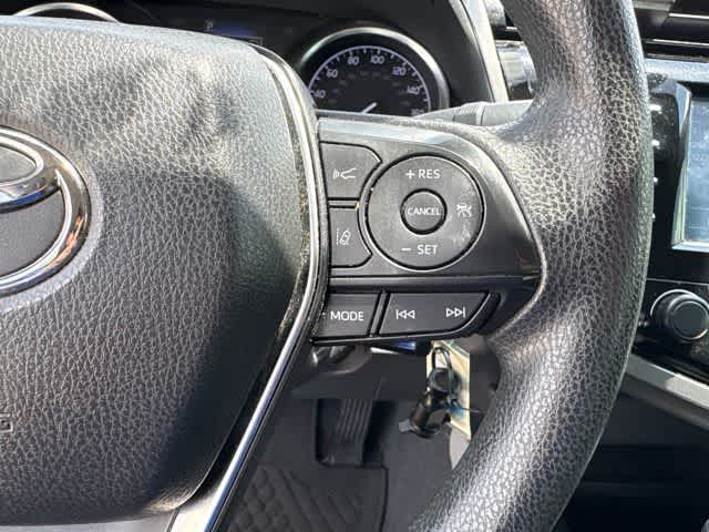 Thumbnail: 2019 Toyota Camry - 13