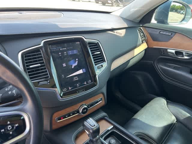 Thumbnail: 2019 Volvo XC90 - 17