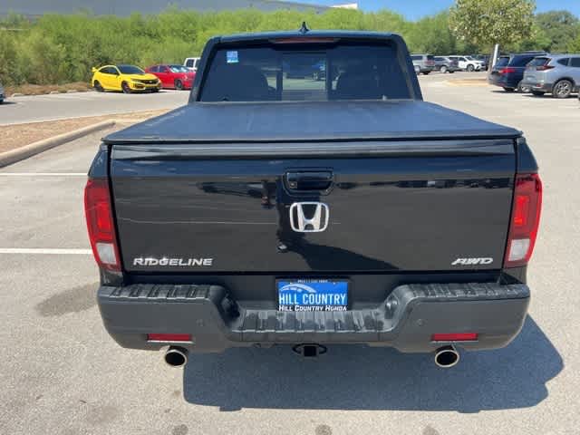2022 Honda Ridgeline Black Edition photo 4