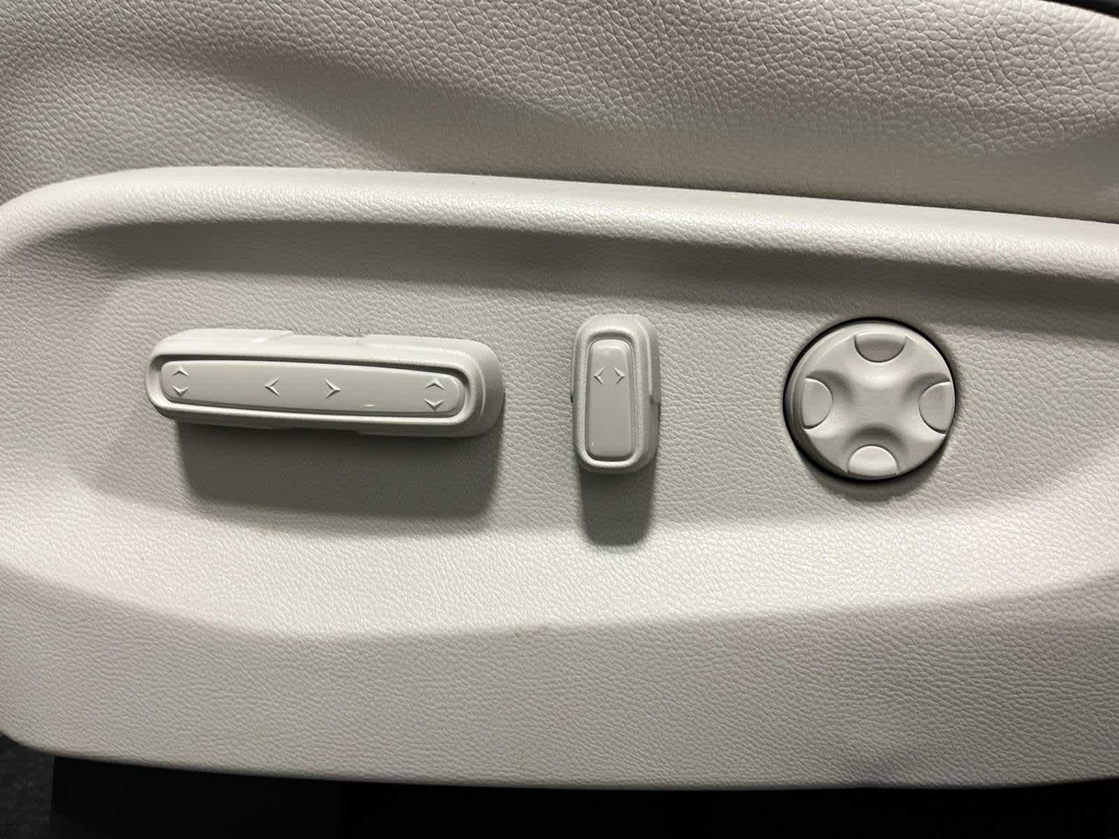 Thumbnail: 2026 Honda Odyssey - 14