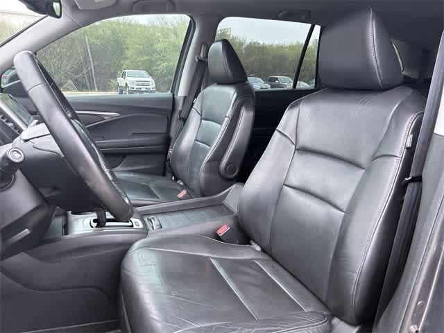 Thumbnail: 2016 Honda Pilot - 17