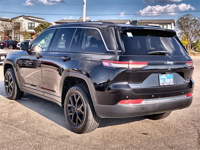 Thumbnail: 2023 Jeep Grand Cherokee - 4