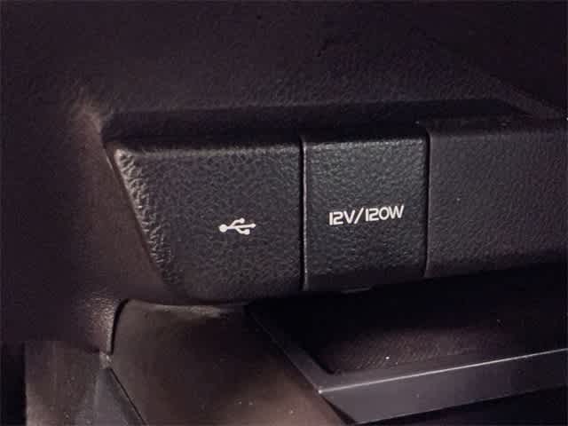 Thumbnail: 2023 Toyota Camry - 32