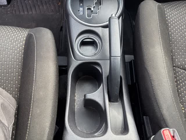 Thumbnail: 2016 Mitsubishi Outlander Sport - 16