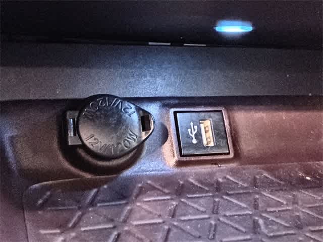 Thumbnail: 2023 Toyota RAV4 - 34