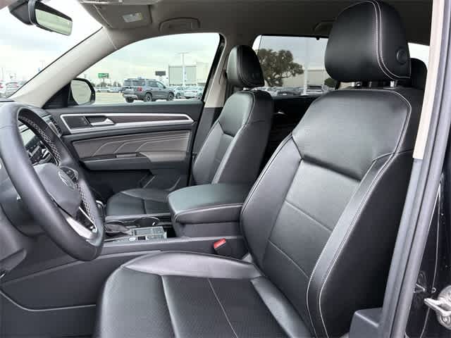 Thumbnail: 2022 Volkswagen Atlas - 17