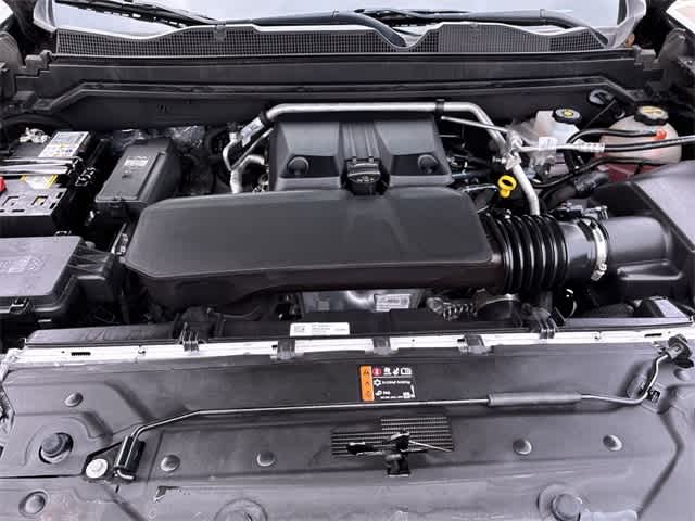 Thumbnail: 2024 Chevrolet Colorado - 15