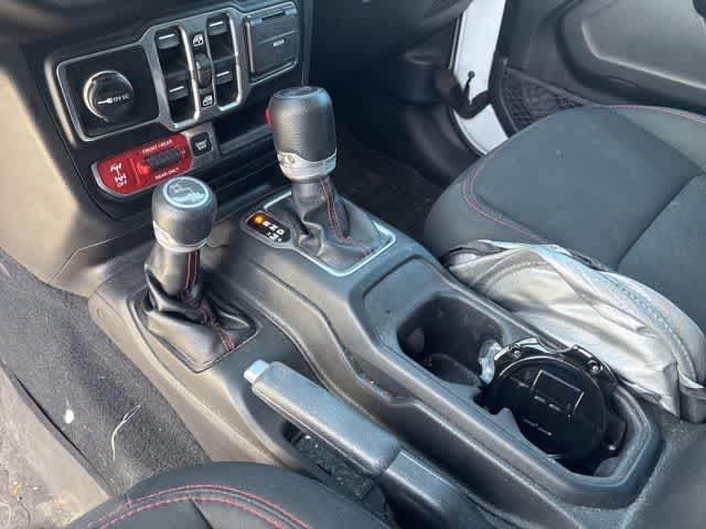 Thumbnail: 2019 Jeep Wrangler - 16