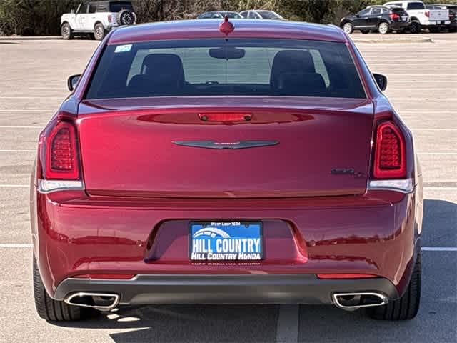 Thumbnail: 2023 Chrysler 300 - 5