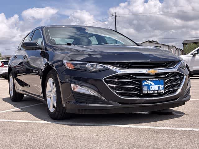 Thumbnail: 2023 Chevrolet Malibu - 10