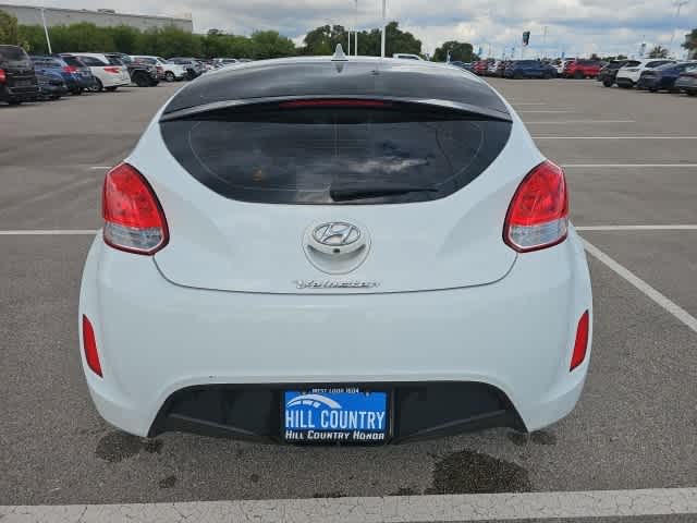 Thumbnail: 2016 Hyundai Veloster - 6