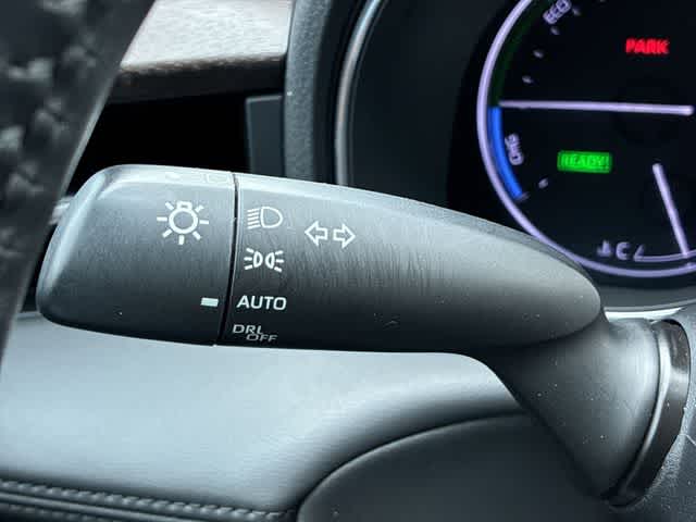 Thumbnail: 2022 Toyota Avalon - 29