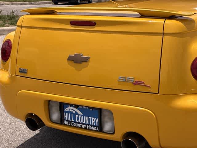 Thumbnail: 2003 Chevrolet SSR - 13