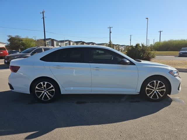 2023 Volkswagen Jetta 1.5T Sport photo 4