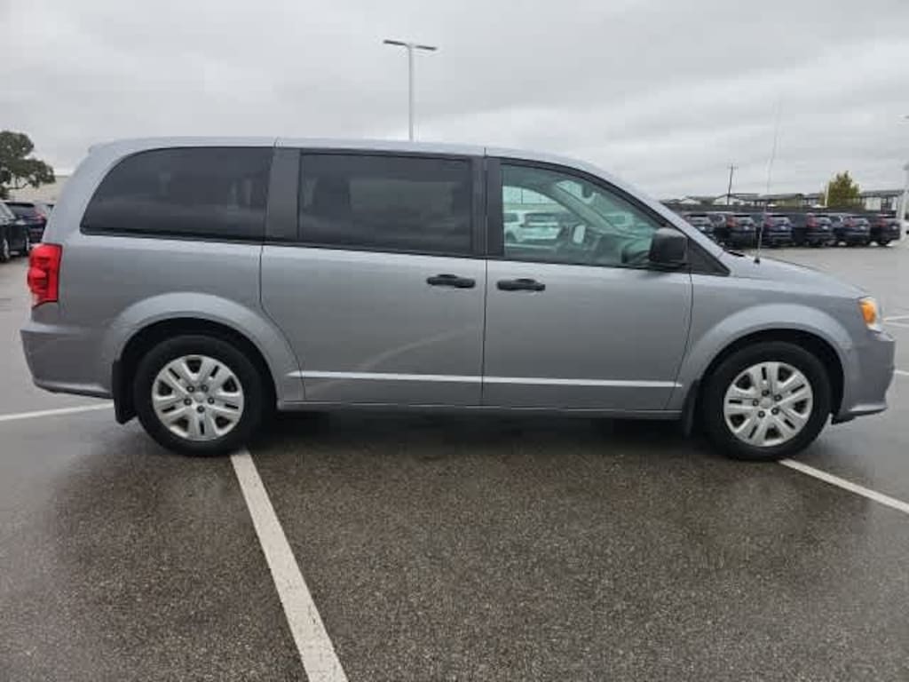 Used 2019 Dodge Grand Caravan SE Van Passenger Van