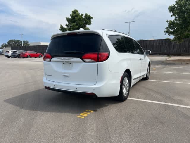 2018 Chrysler Pacifica Touring L 5