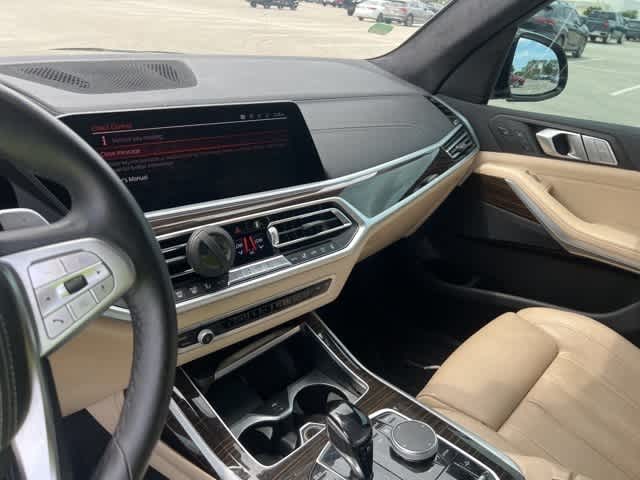 Thumbnail: 2021 BMW X7 - 17