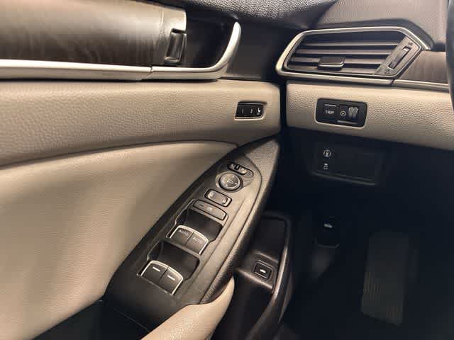 Thumbnail: 2019 Honda Accord - 26