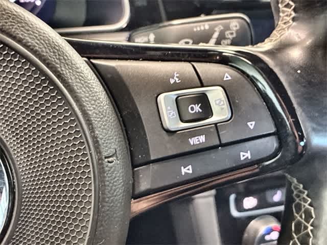 Thumbnail: 2019 Volkswagen Golf - 25