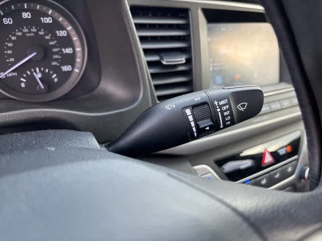 Thumbnail: 2018 Hyundai Elantra - 14