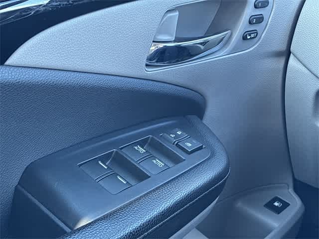 Thumbnail: 2019 Honda Ridgeline - 40