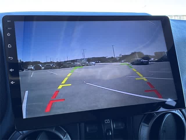 Thumbnail: 2015 Jeep Wrangler - 32