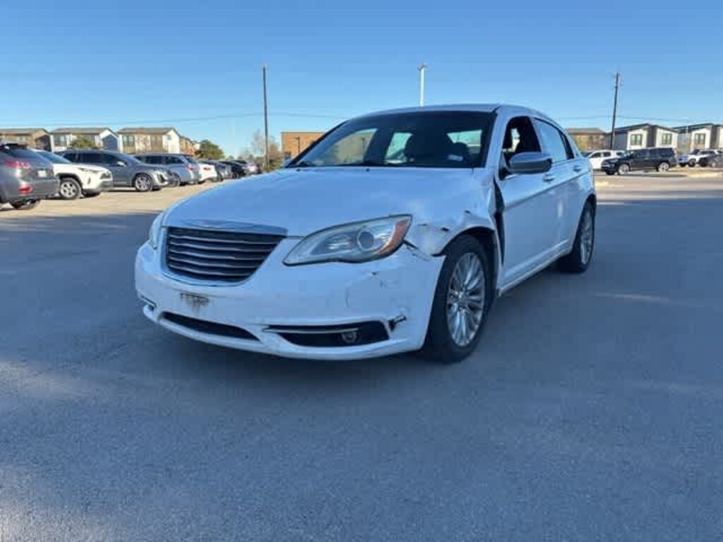 Used 2011 Chrysler 200 Limited Sedan