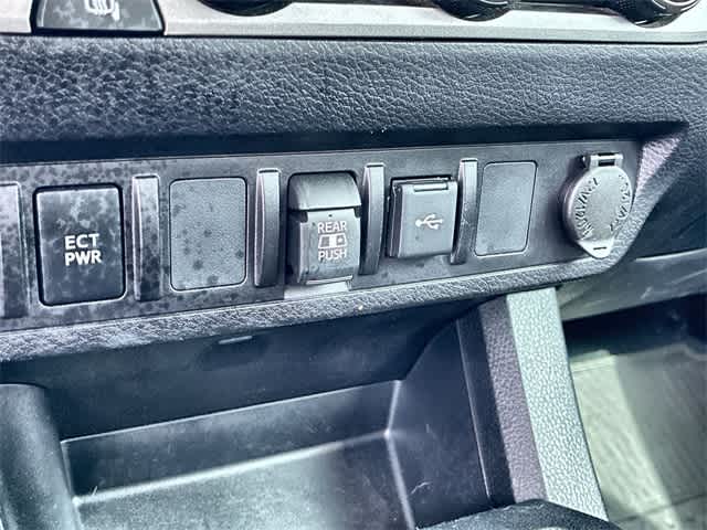 Thumbnail: 2023 Toyota Tacoma - 32