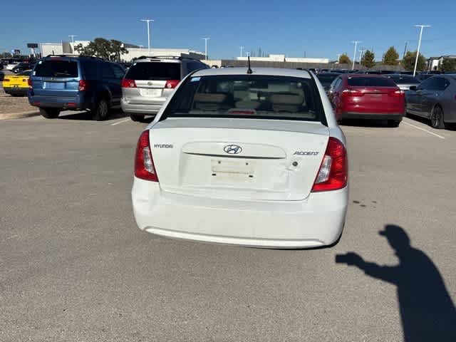 Thumbnail: 2009 Hyundai Accent - 4