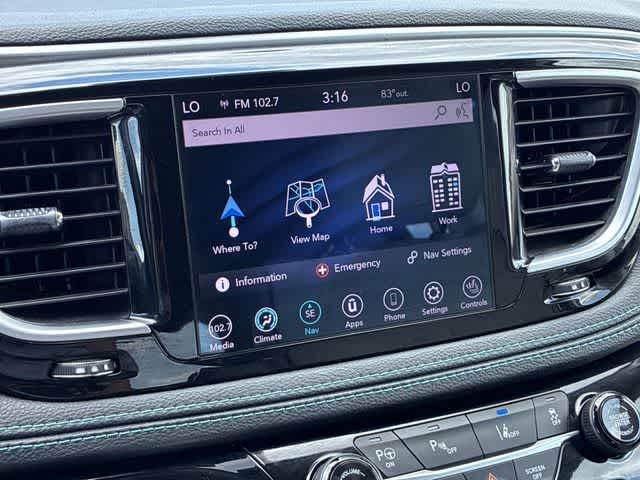 Thumbnail: 2020 Chrysler Pacifica - 29