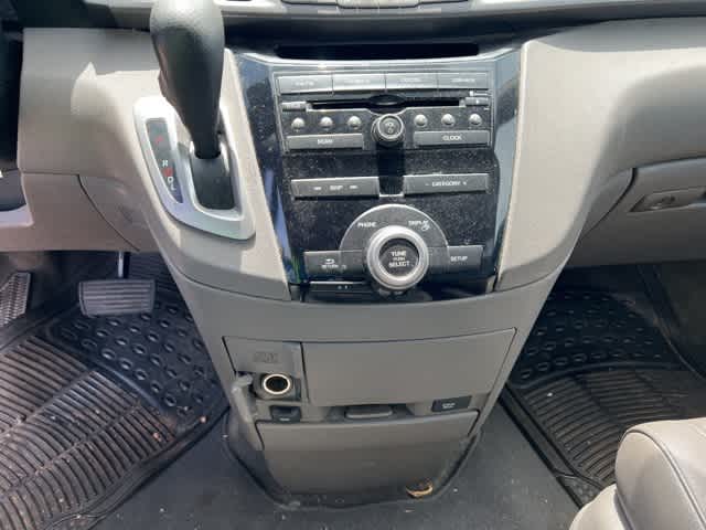 Thumbnail: 2013 Honda Odyssey - 16
