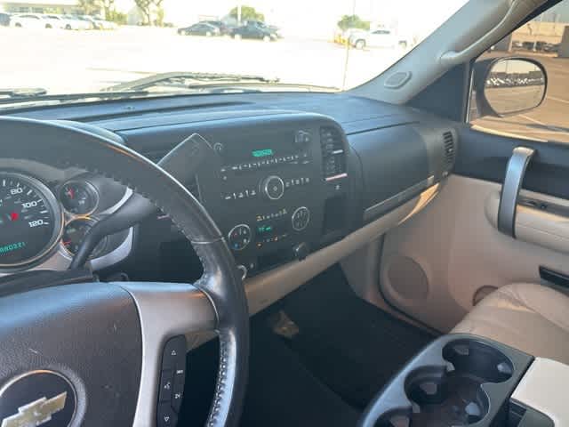 Thumbnail: 2008 Chevrolet Silverado 1500 - 18
