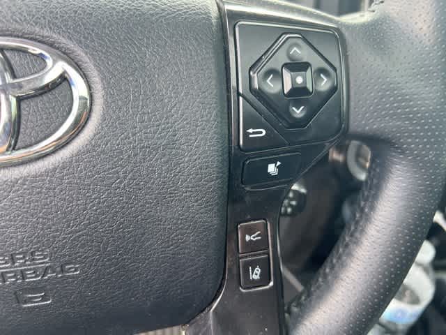 Thumbnail: 2021 Toyota 4Runner - 14