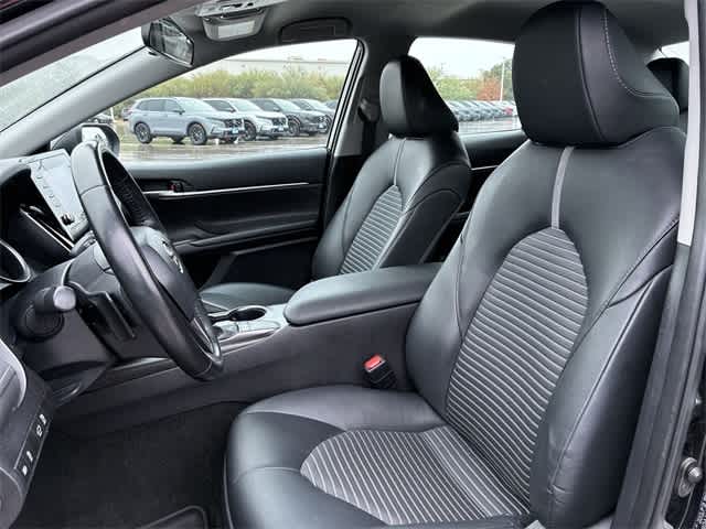 Thumbnail: 2023 Toyota Camry - 17